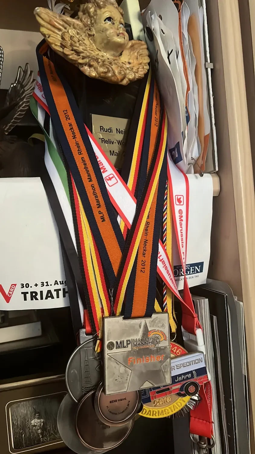 Medaillen aus Rudis Sportlaufbahn